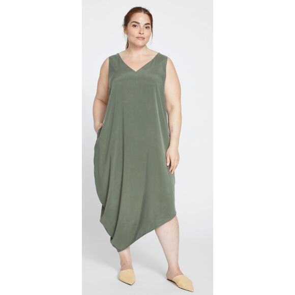 NWT Universal Standard Geneva Sage Green Asymmetric Maxi Dress Size X-Large XL - Picture 1 of 10